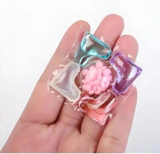 Laundry detergent pods – photo 10 of 15